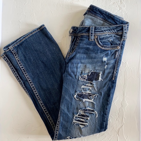 Silver Tuesday Low Slim Bootcut Extra Distresses Jeans